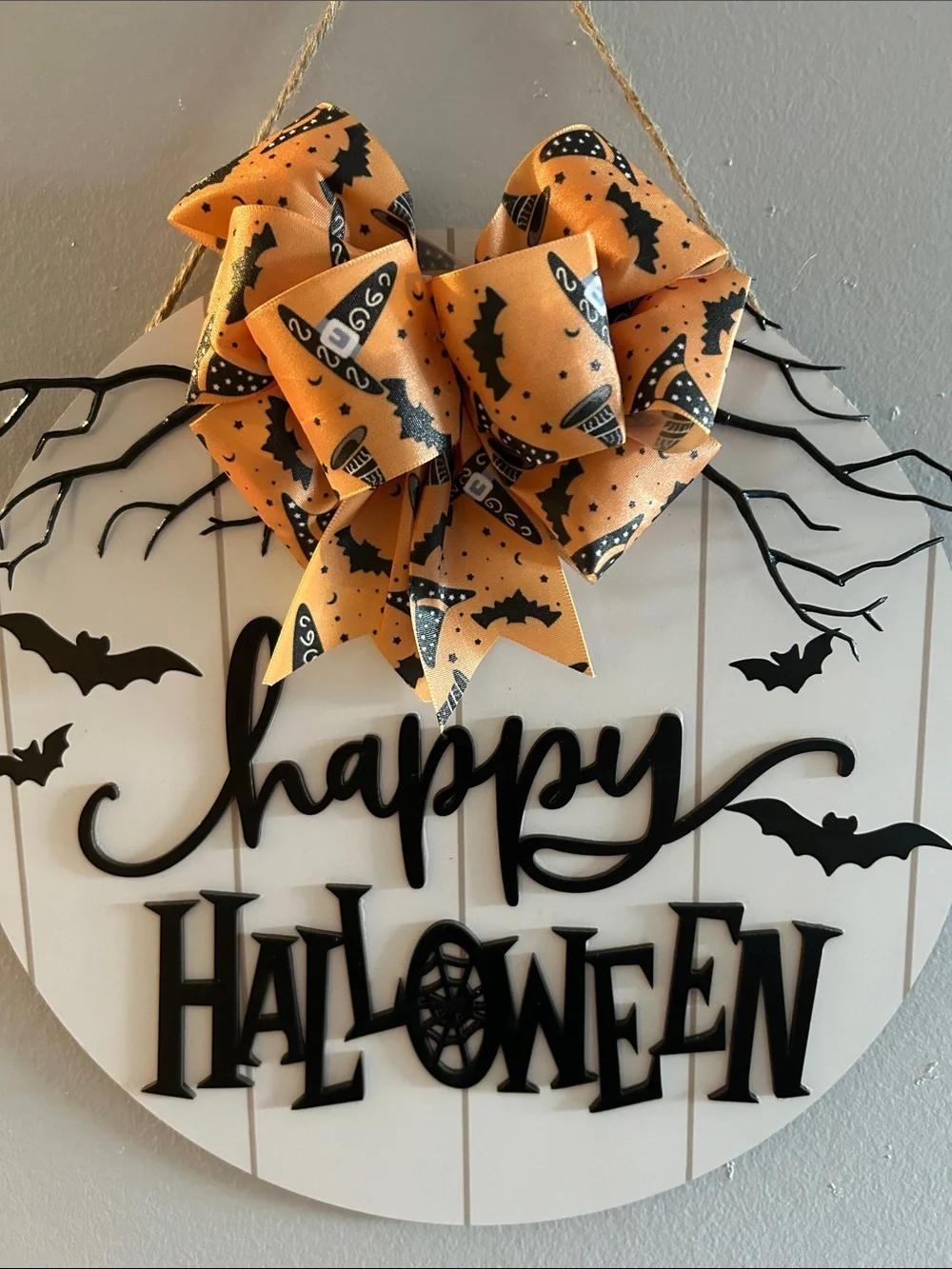 Spooktacular Happy Halloween Round Door Sign with Orange Bat Bow 🦇